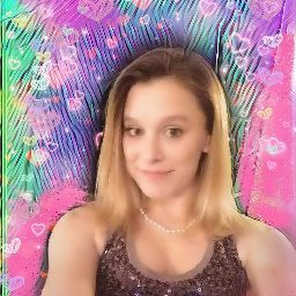 Meet your Posher, Christy